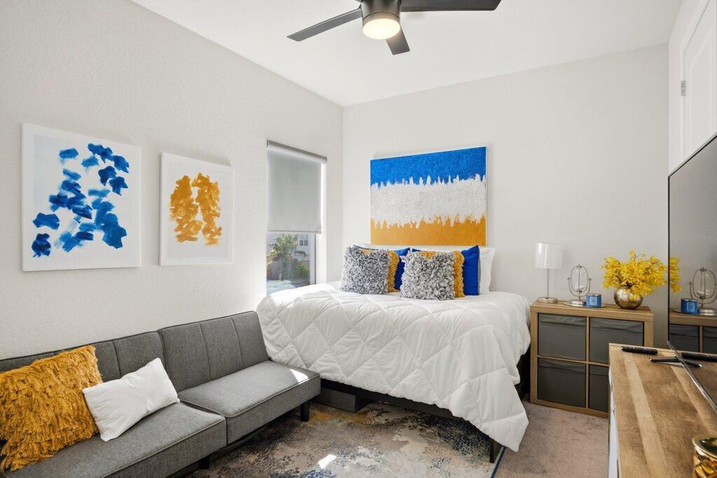 HILLCREST COUNTRY CLUB SO - Residential