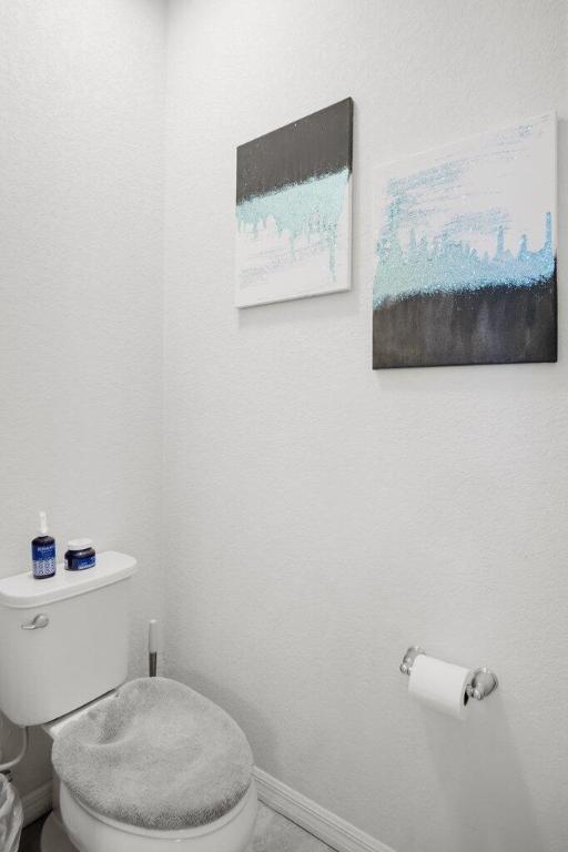 HILLCREST COUNTRY CLUB SOUTH - Residential