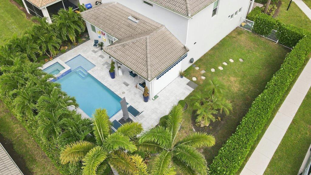 HILLCREST COUNTRY CLUB SO - Residential