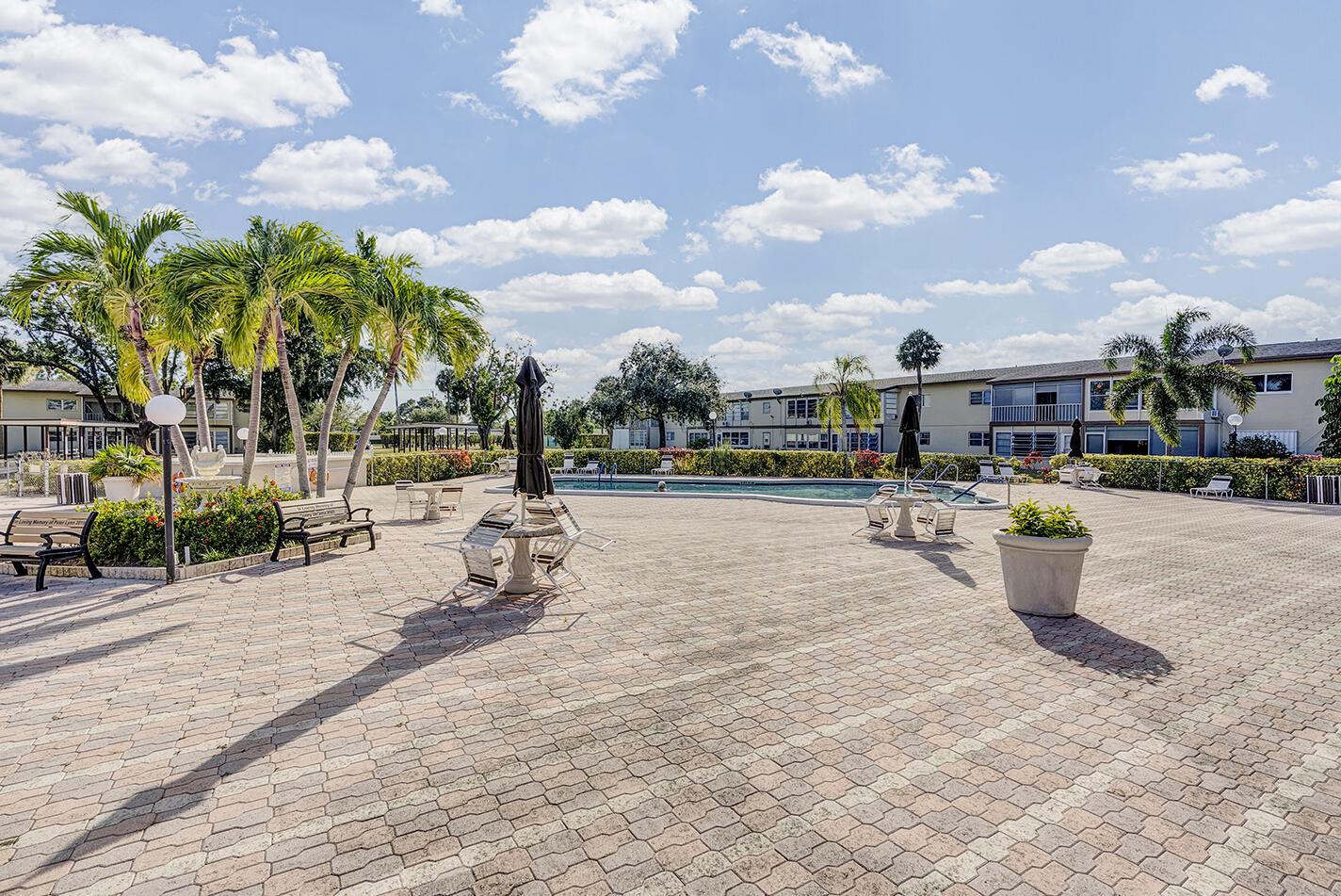 ORIOLE GARDENS TWO 52 CONDO - Residential