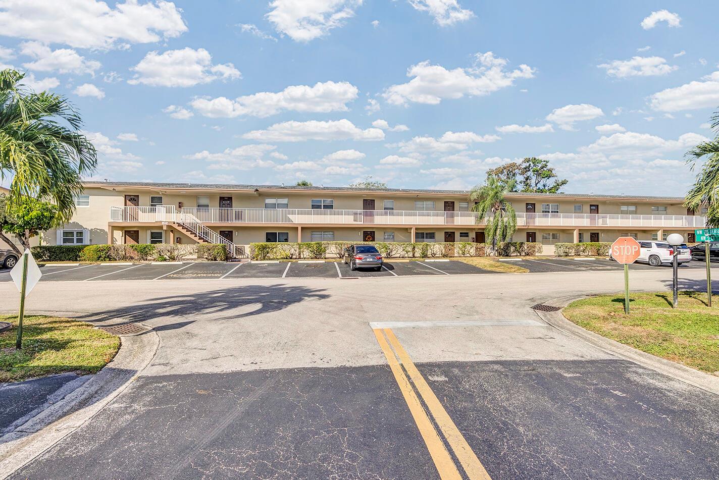 ORIOLE GARDENS TWO 52 CON - Residential