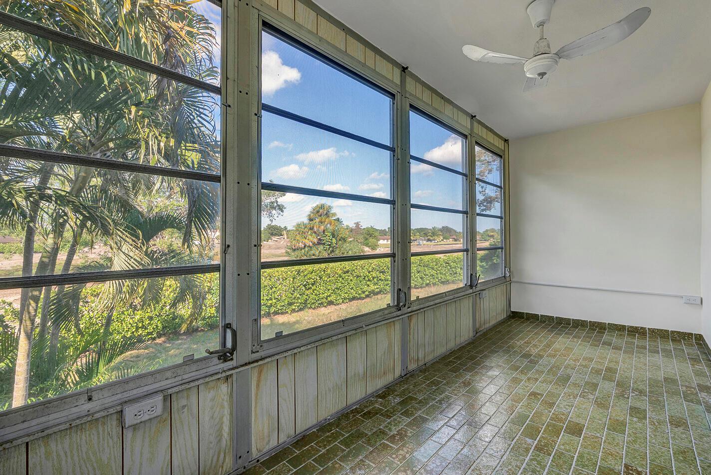 ORIOLE GARDENS TWO 52 CON - Residential