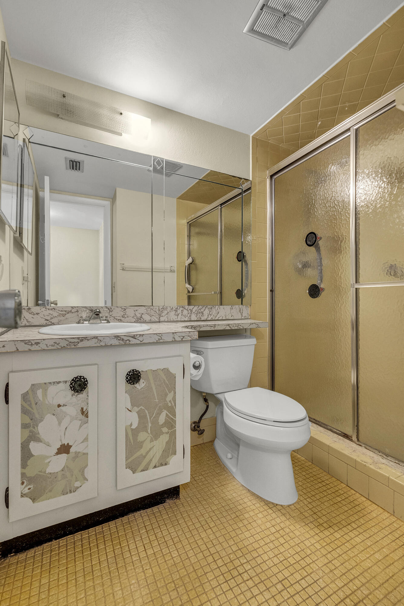 ORIOLE GARDENS TWO 52 CONDO - Residential