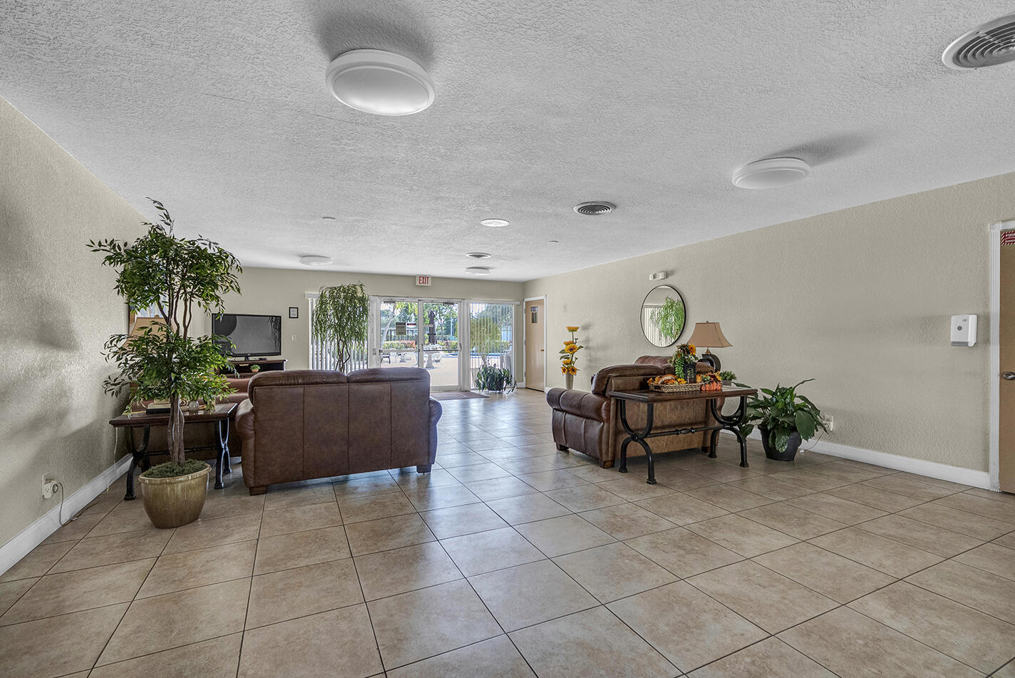 ORIOLE GARDENS TWO 52 CONDO - Residential