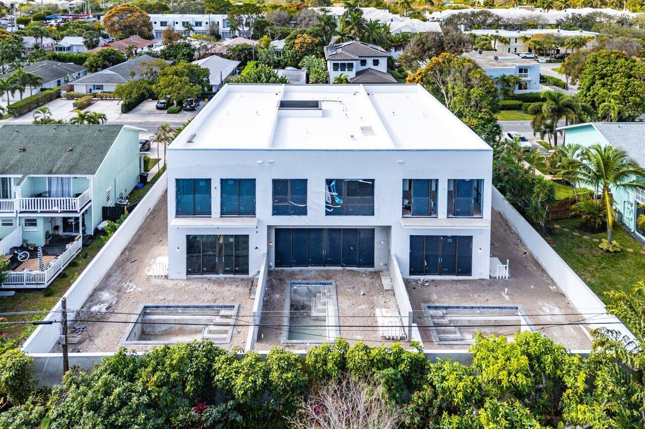 STAMM 917 NE 8TH AVENUE - Residential