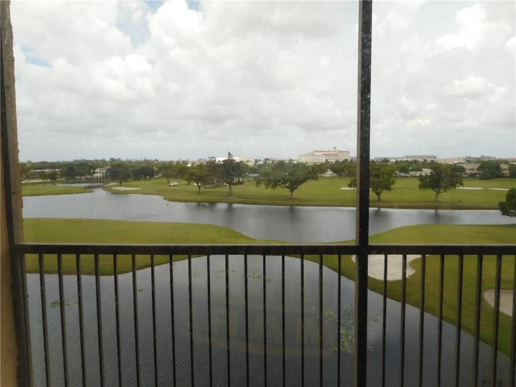 ROLLING HILLS CONDOMINIUM - Residential
