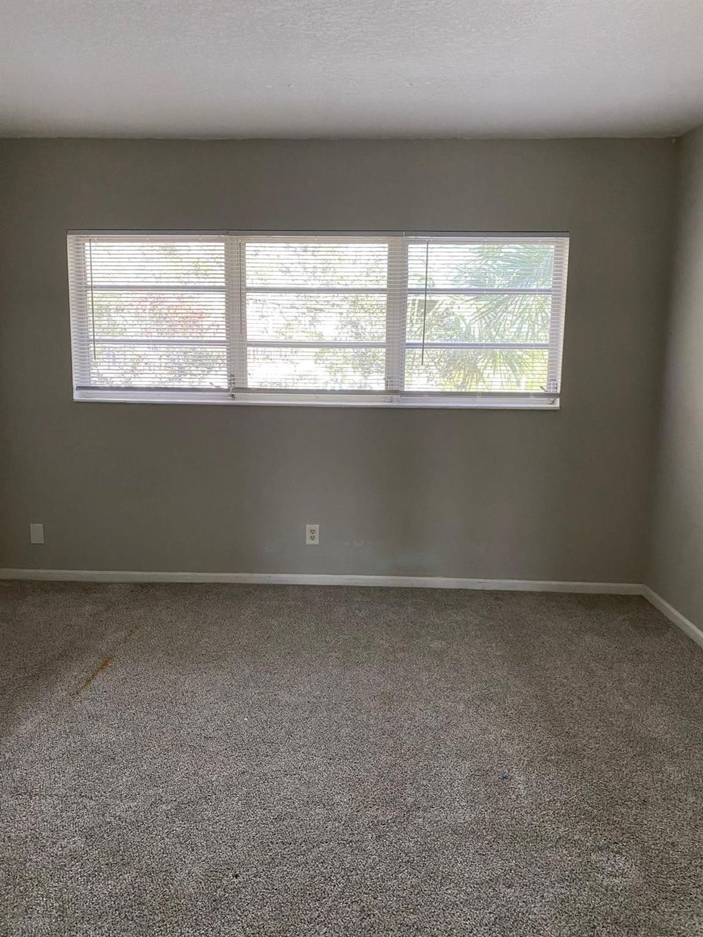 Photo of 2303 S Federal Highway #19, Boynton Beach, FL 33435 (MLS # F10540618)