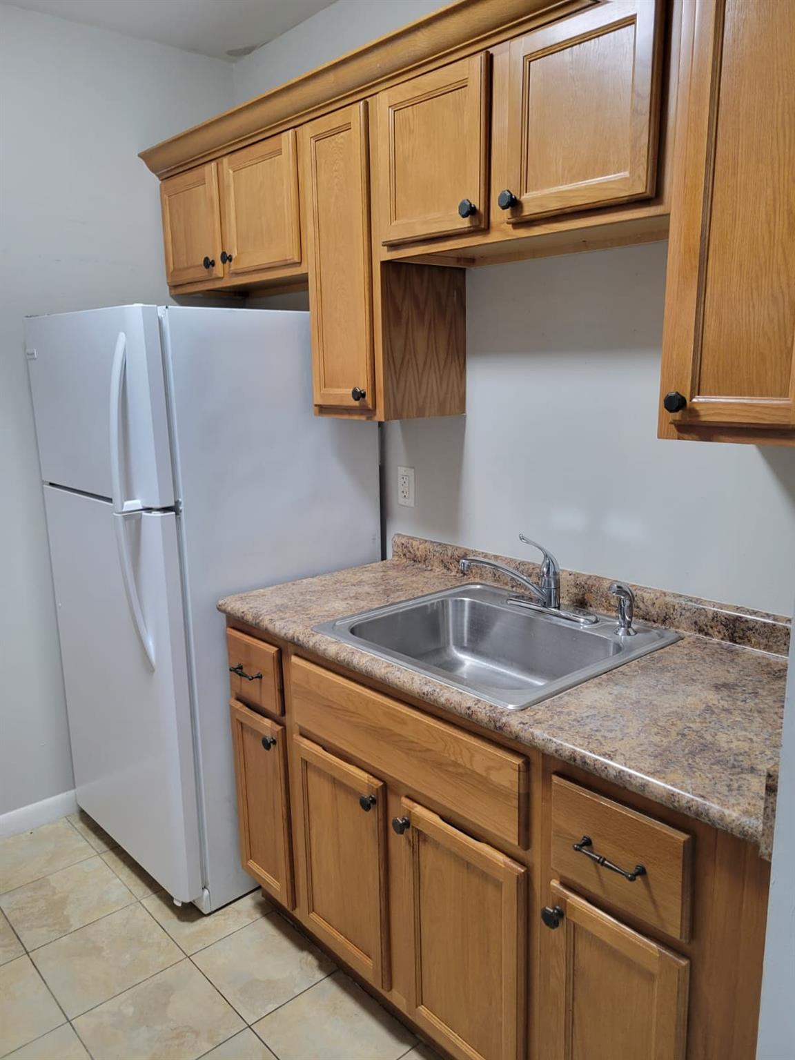 FAIRFIELD APTS CONDO - Residential