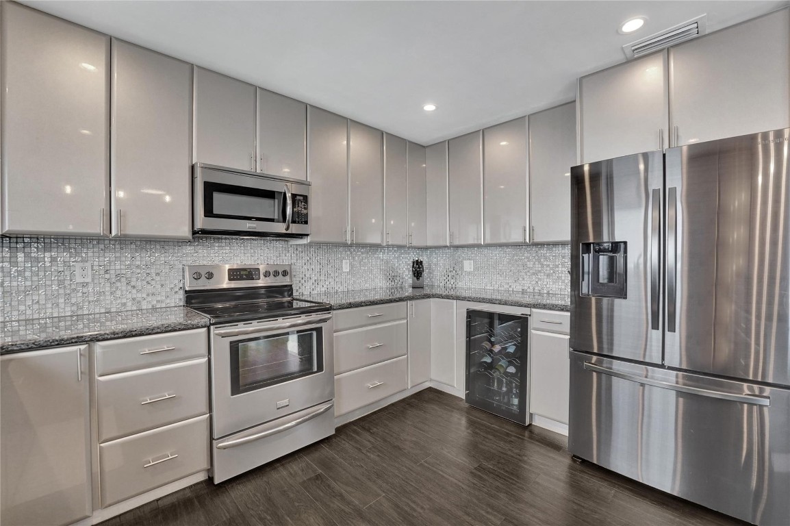 OAKLAND PARK - Residential