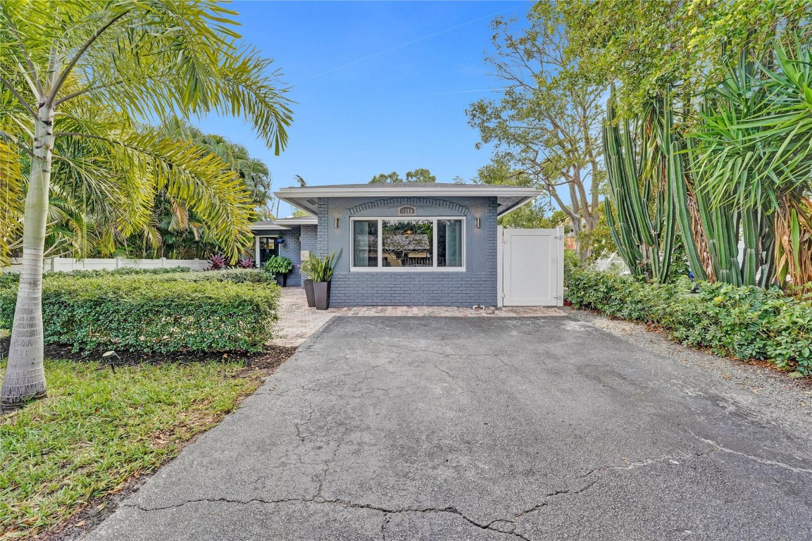 OAKLAND PARK - Residential