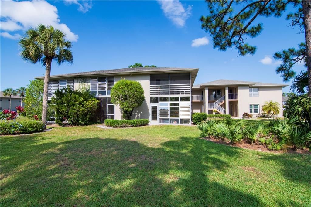 Photo of 19 Lake Vista Trl #104, Port Saint Lucie, FL 34952 (MLS # F10329894)