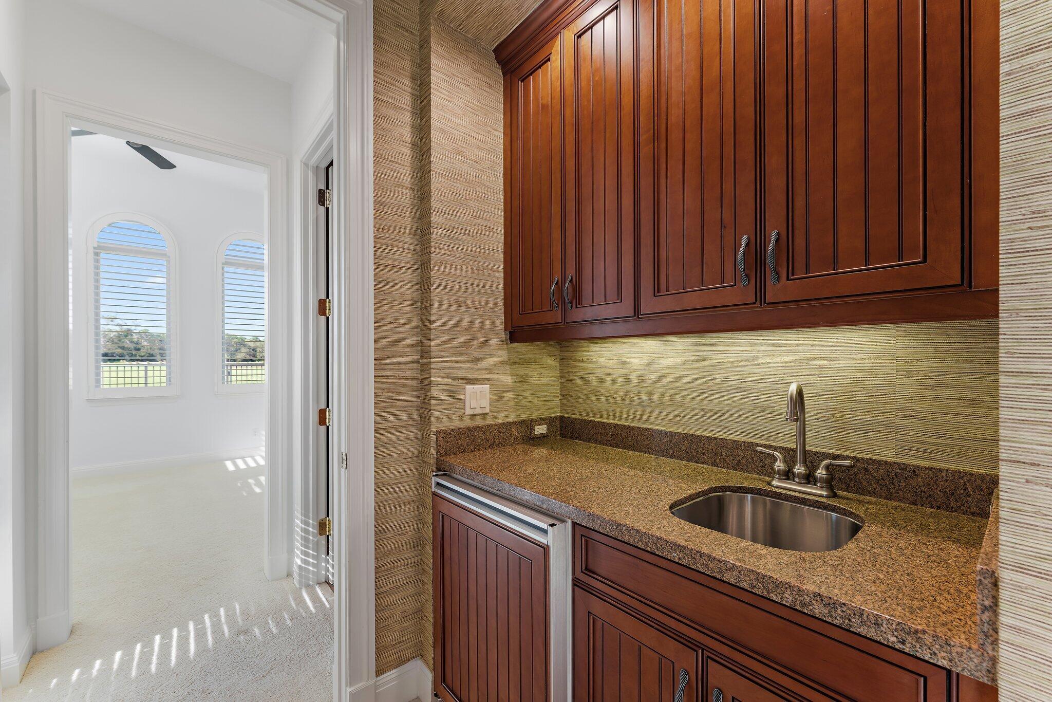 OLD PALM 2 - Residential