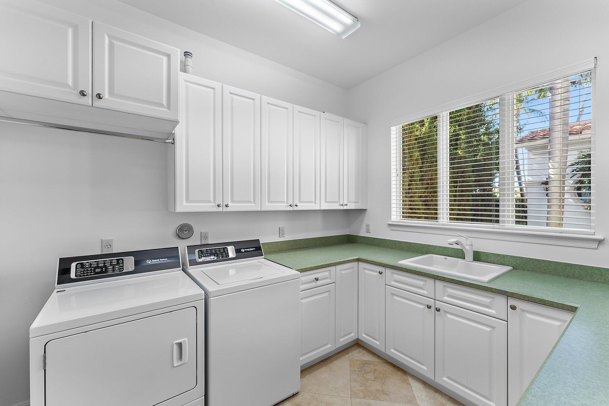 OLD PALM 2 - Residential