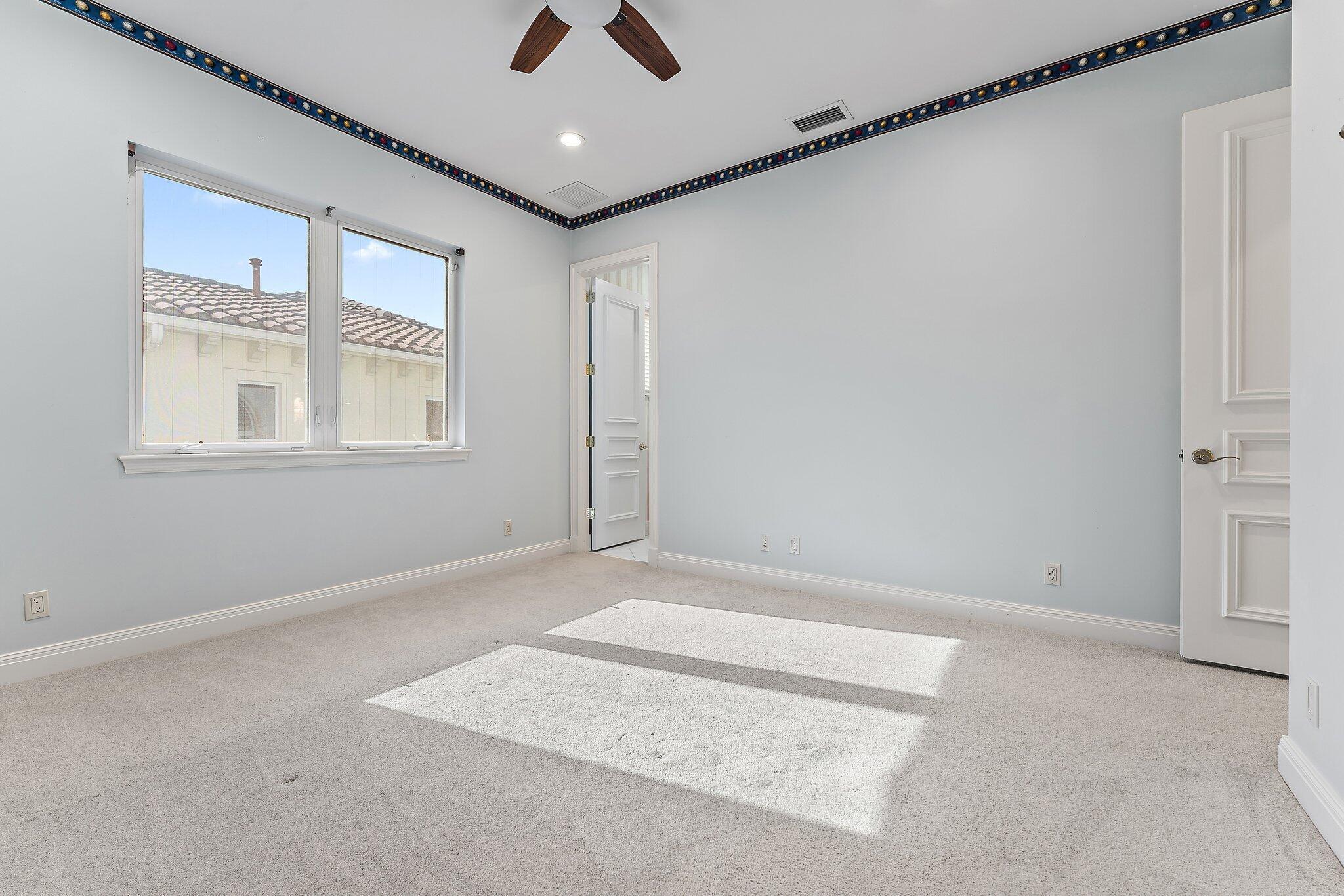 OLD PALM 2 - Residential