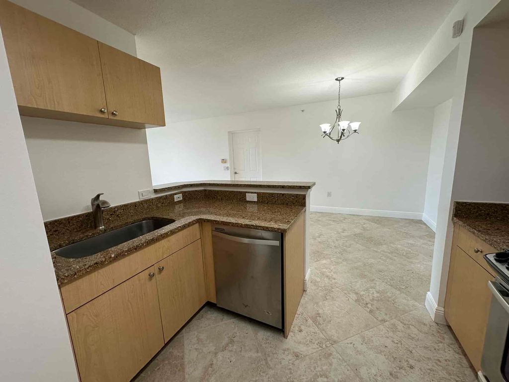 Photo of 311 Villa Circle #311, Boynton Beach, FL 33435 (MLS # R10946110)