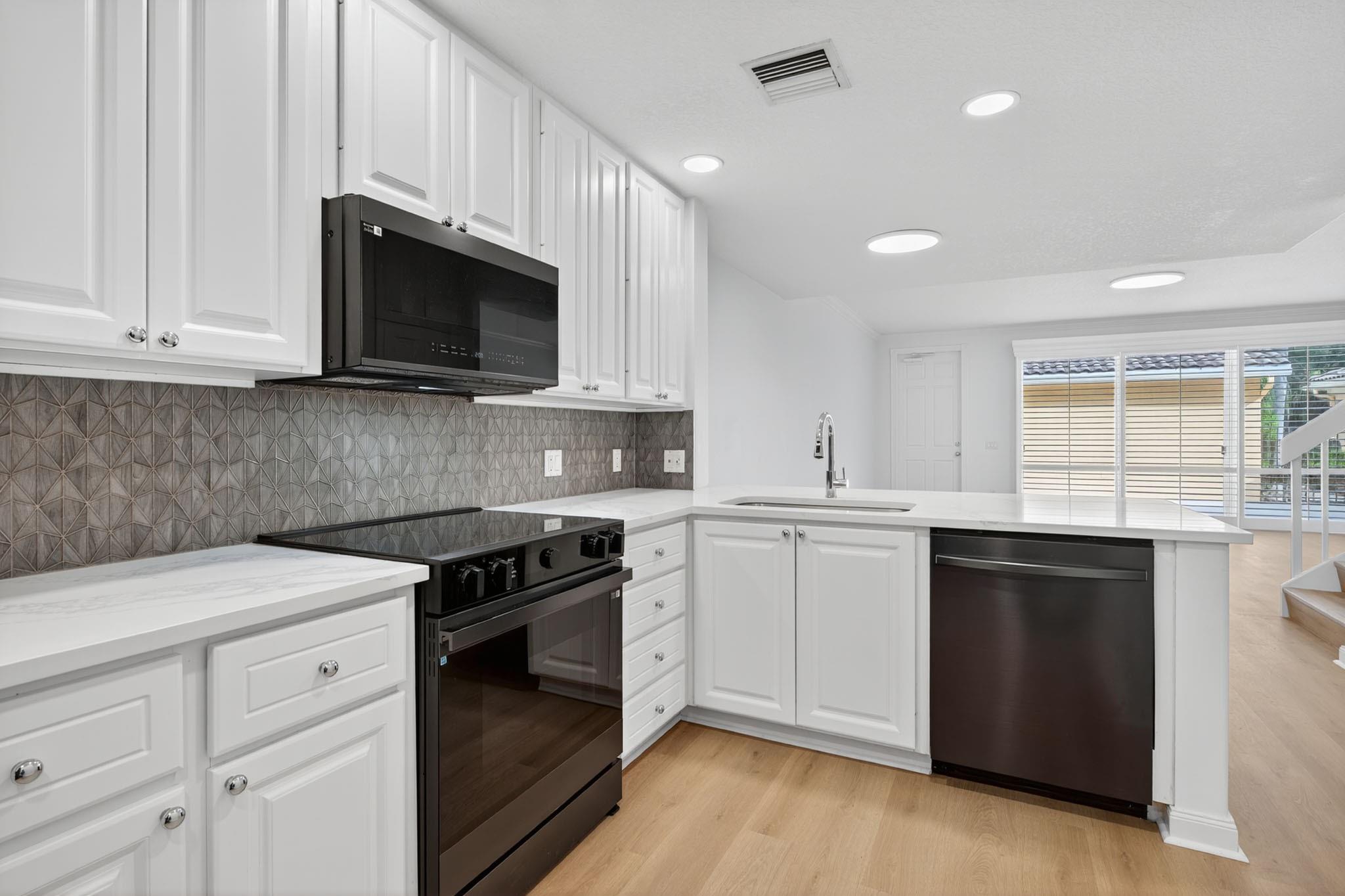 Magnolia Bay Gardens - Residential