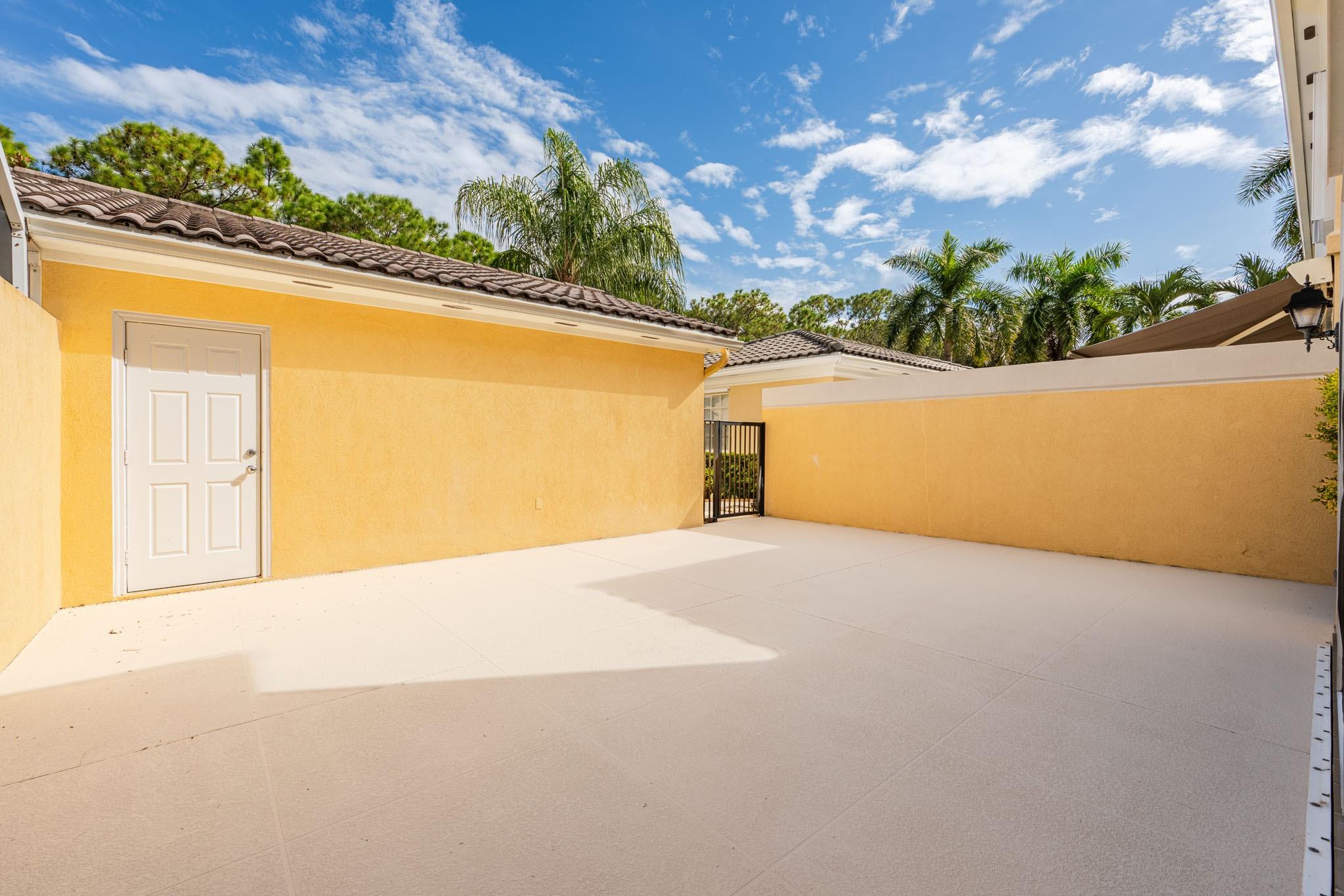 Magnolia Bay Gardens - Residential