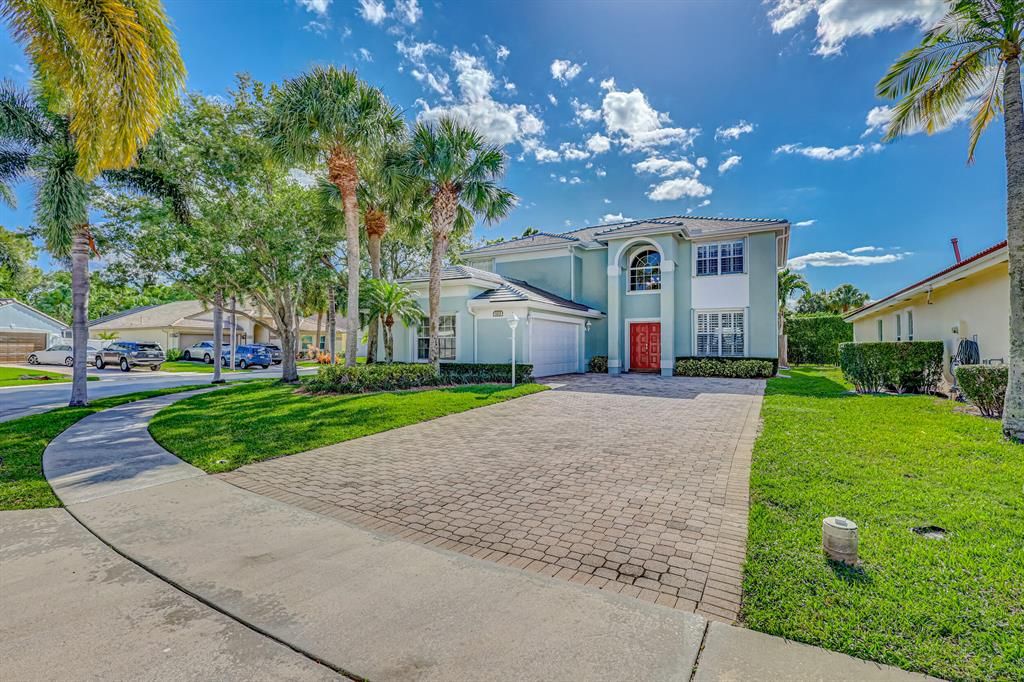 Photo of 123 Jones Creek Drive, Jupiter, FL 33458 (MLS # R10882218)