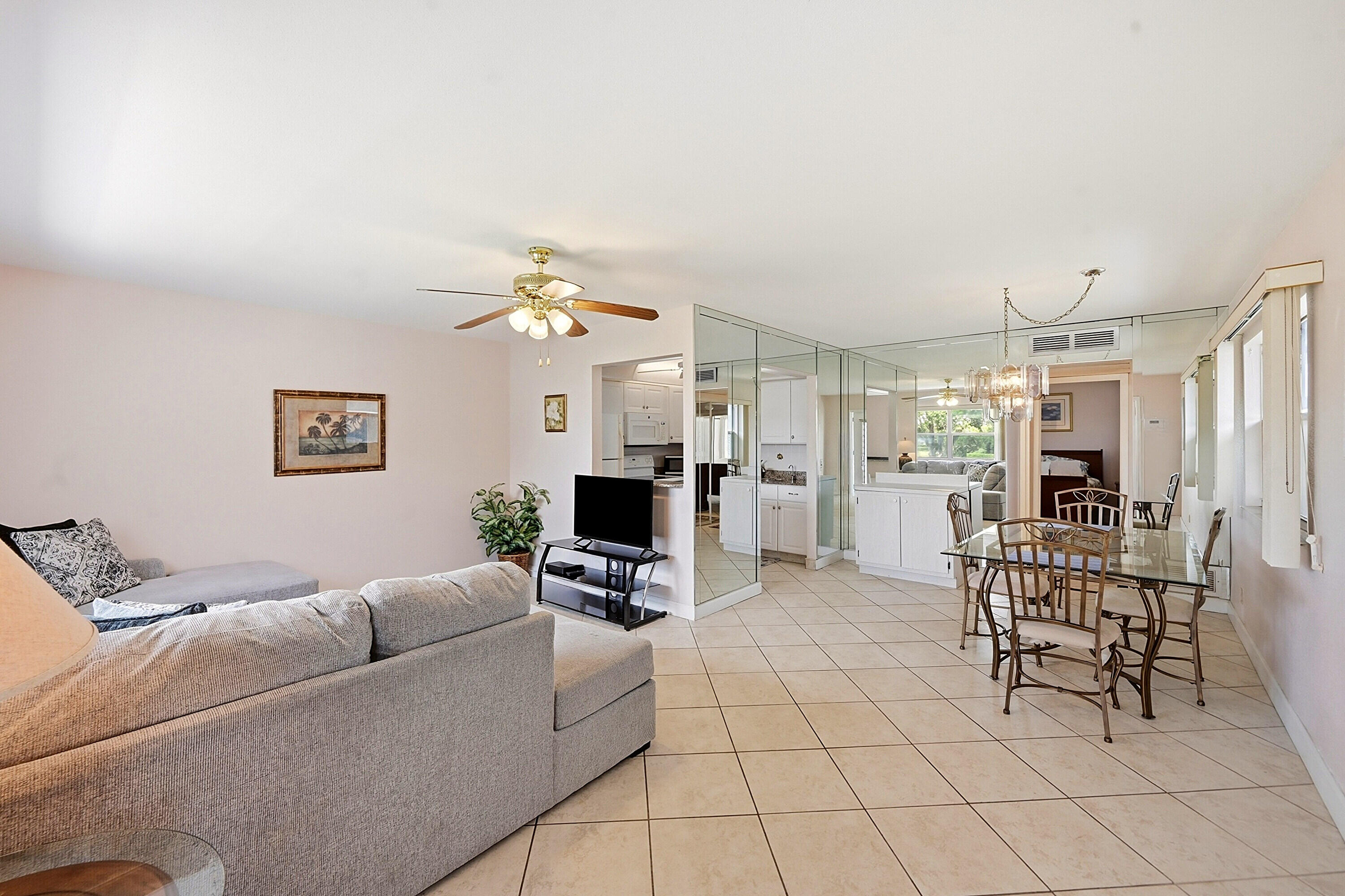 383 Saxony Trail