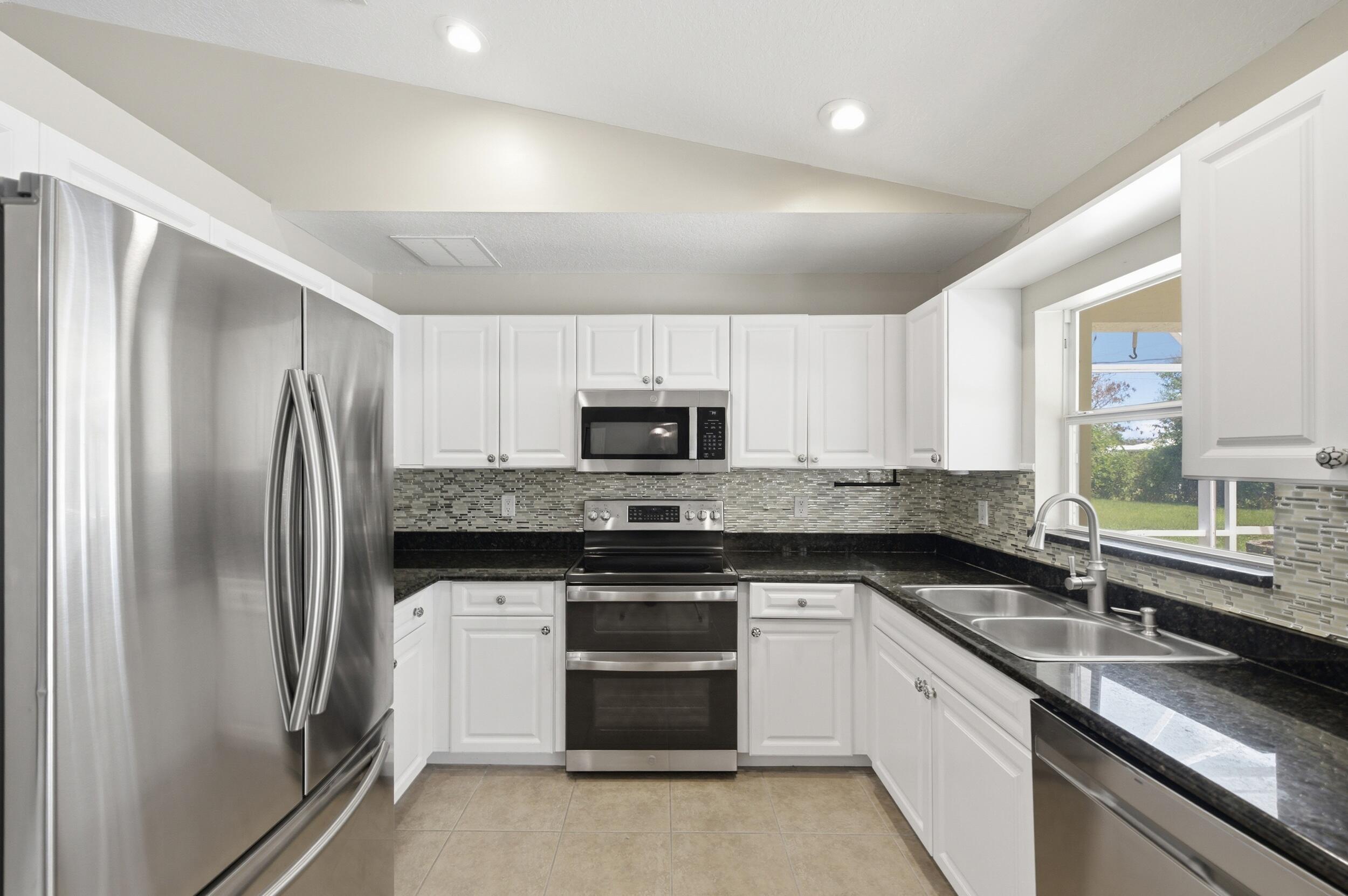 PORT ST LUCIE SECTION 13 - Residential