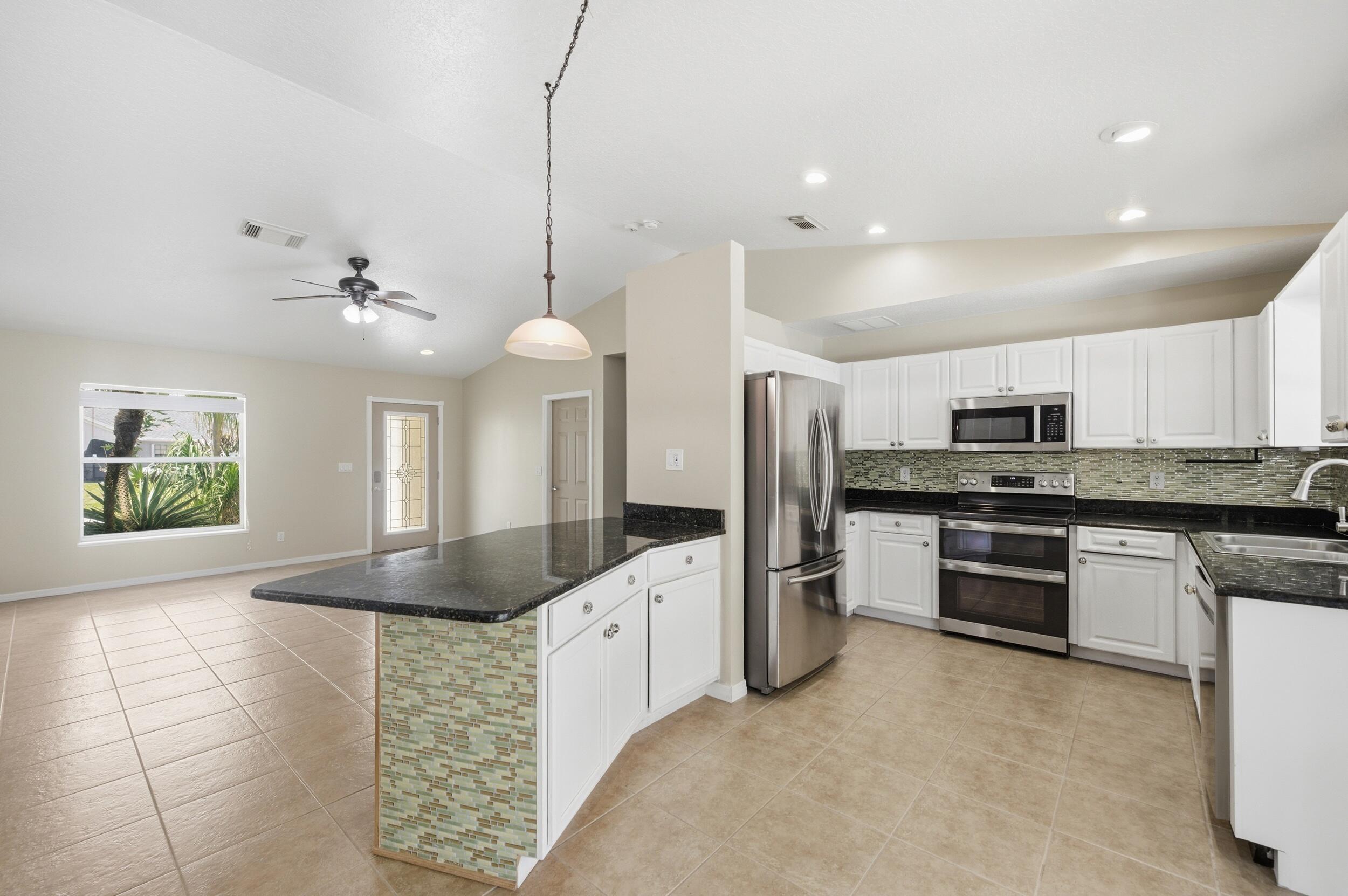 PORT ST LUCIE SECTION 13 - Residential