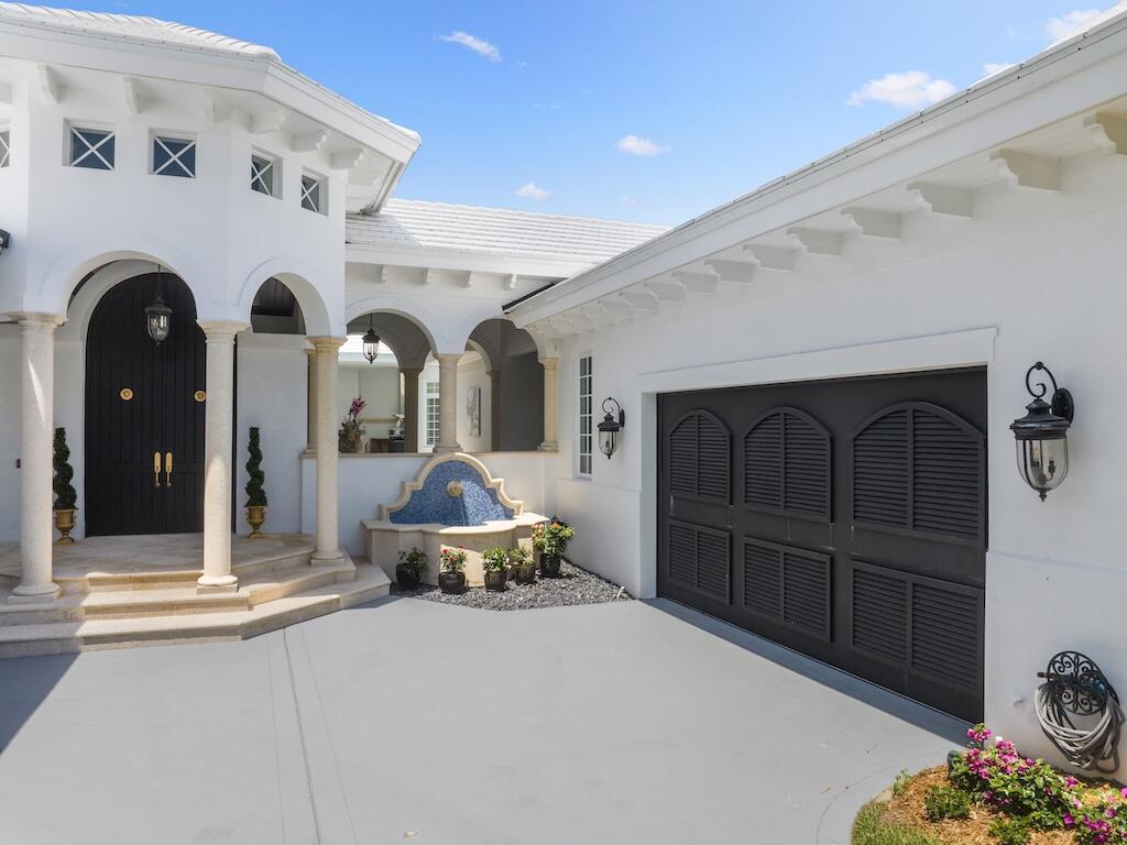 7 Beachside Drive