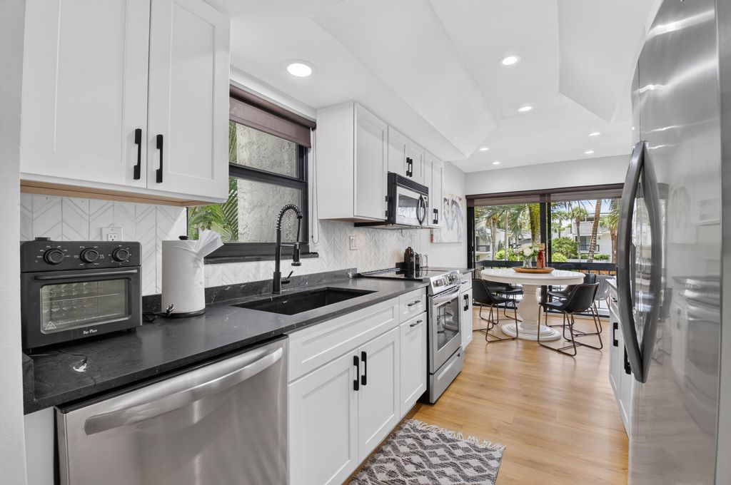 Photo of 6760 Willow Wood Drive #1206, Boca Raton, FL 33434 (MLS # B26042002)