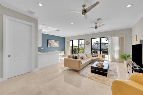 Tiny photo for 2254 SE 7th Street, Pompano Beach, FL 33062 (MLS # B26036949)