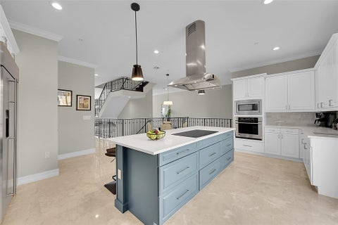 Tiny photo for 2254 SE 7th Street, Pompano Beach, FL 33062 (MLS # B26036949)