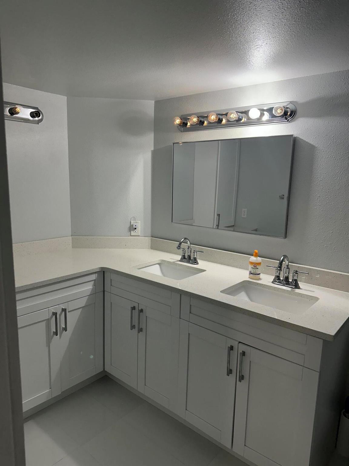 WESTWOOD GARDENS 2 - Residential