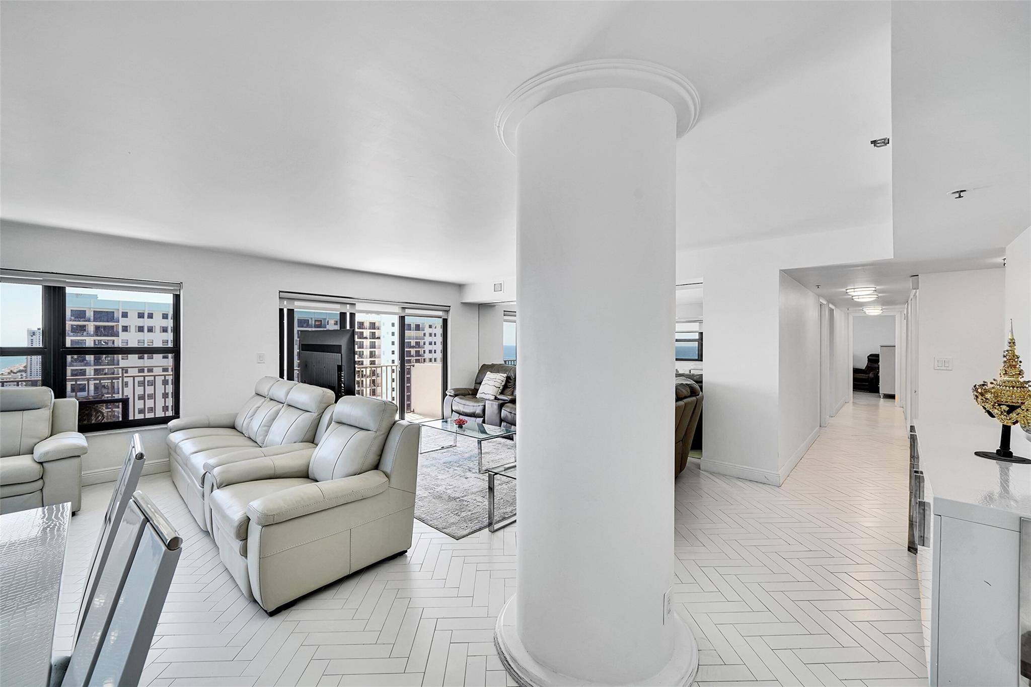 THE SUMMIT CONDO - Residential Lease