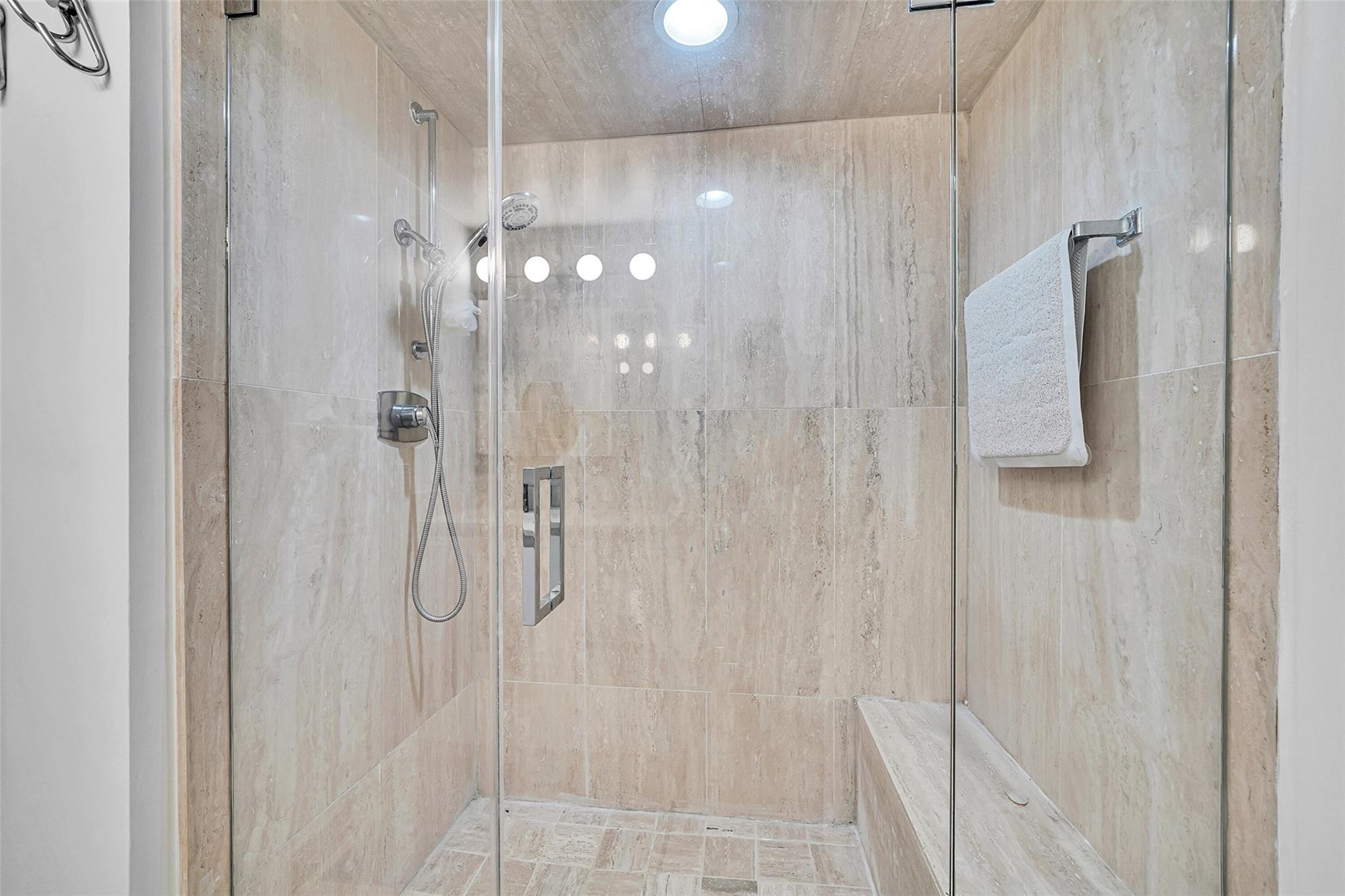 THE SUMMIT CONDO - Residential Lease