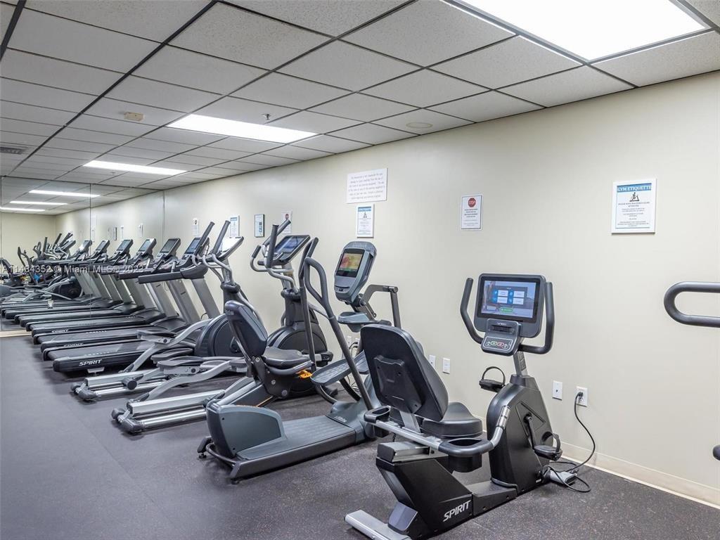 THE SUMMIT CONDO - Residential Lease