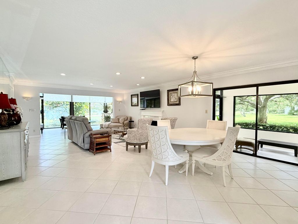 Photo of 401 Clubhouse Circle #401a, Jupiter, FL 33477 (MLS # R11128466)