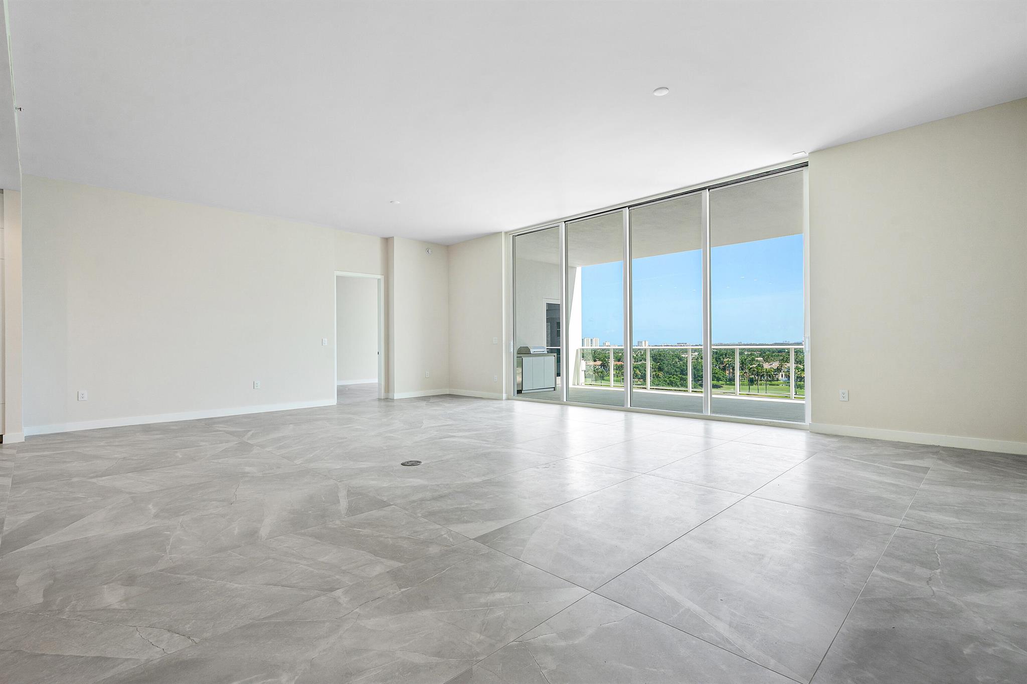 220 SE Mizner Boulevard Ph920, Boca Raton, FL, 33432/$6,195,000 3 220 SE Mizner Boulevard Ph920