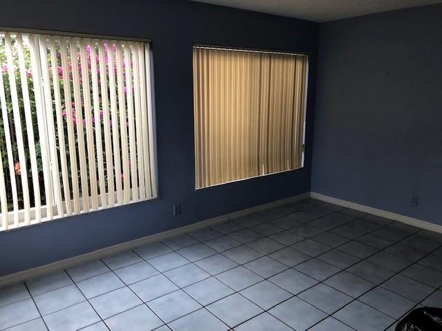 Tamarac Lakes North 3rd S - Residential