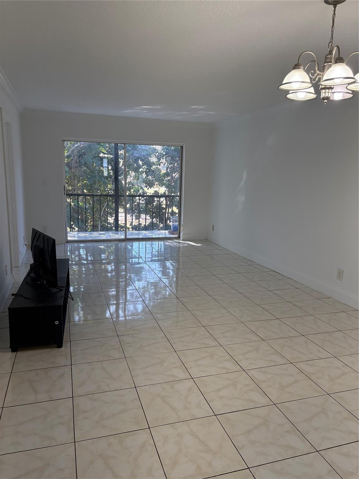 Versailles Gardens Condo - Residential