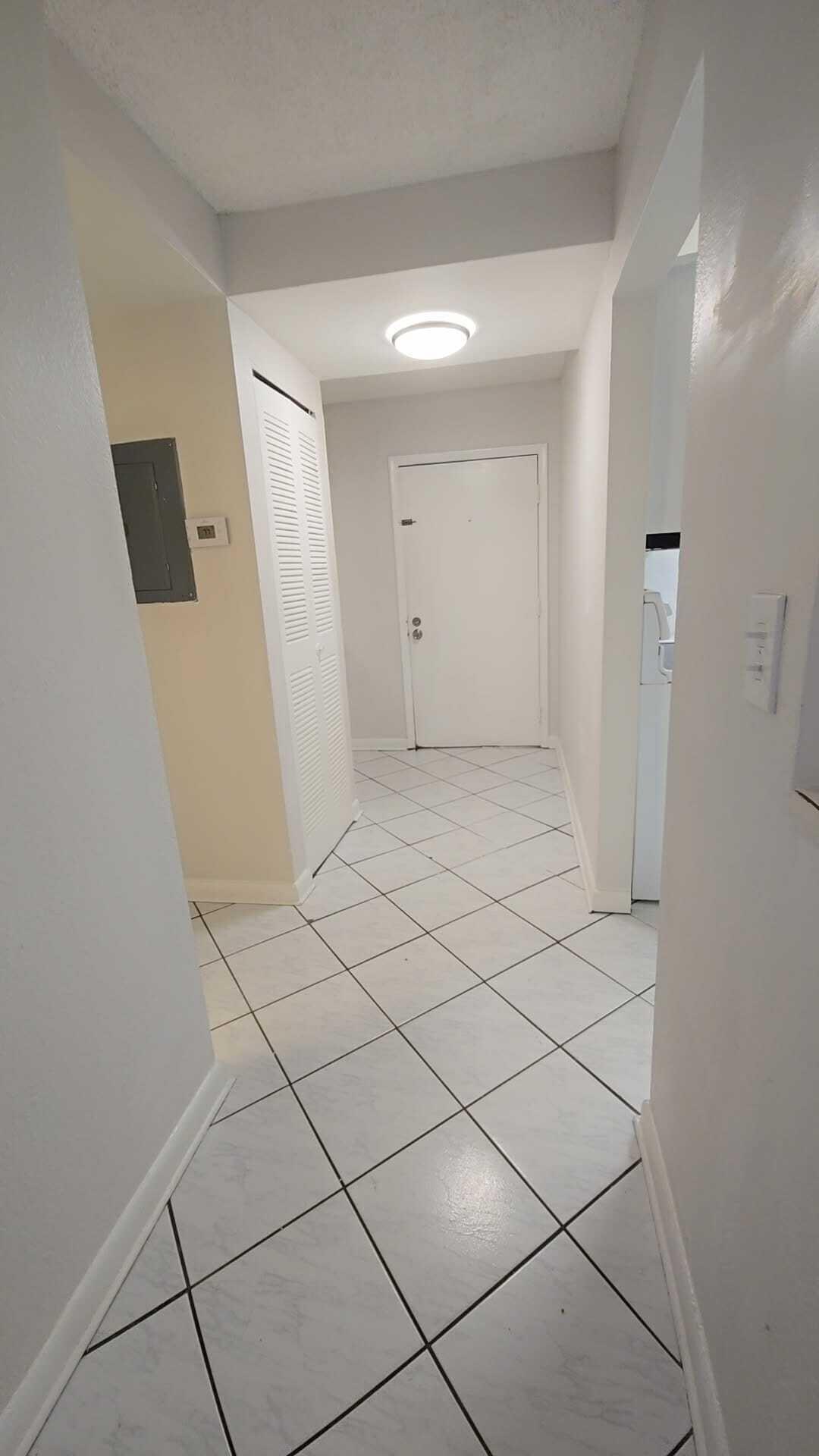 OAKS CONDO - Residential Lease