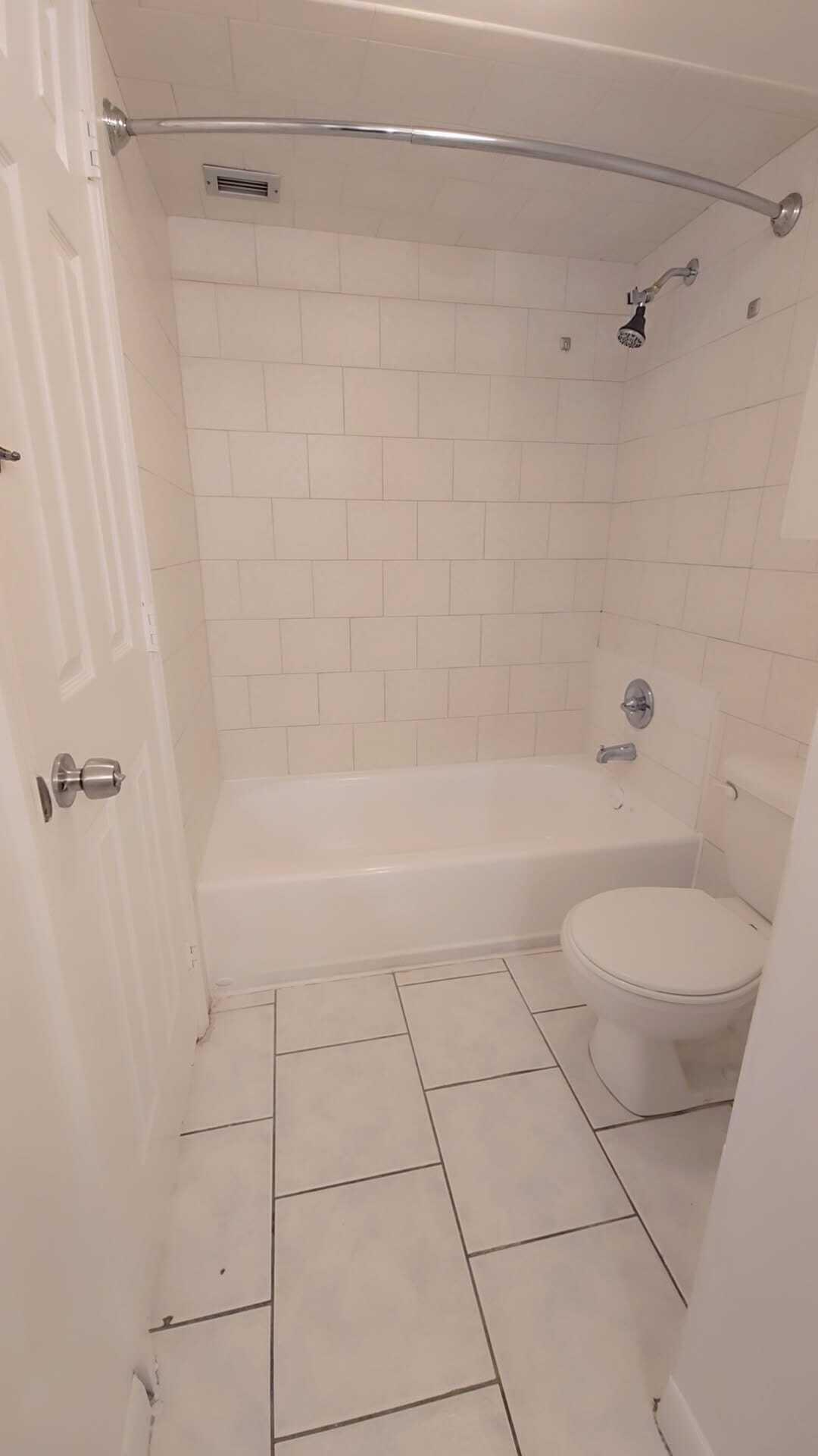 OAKS CONDO - Residential Lease