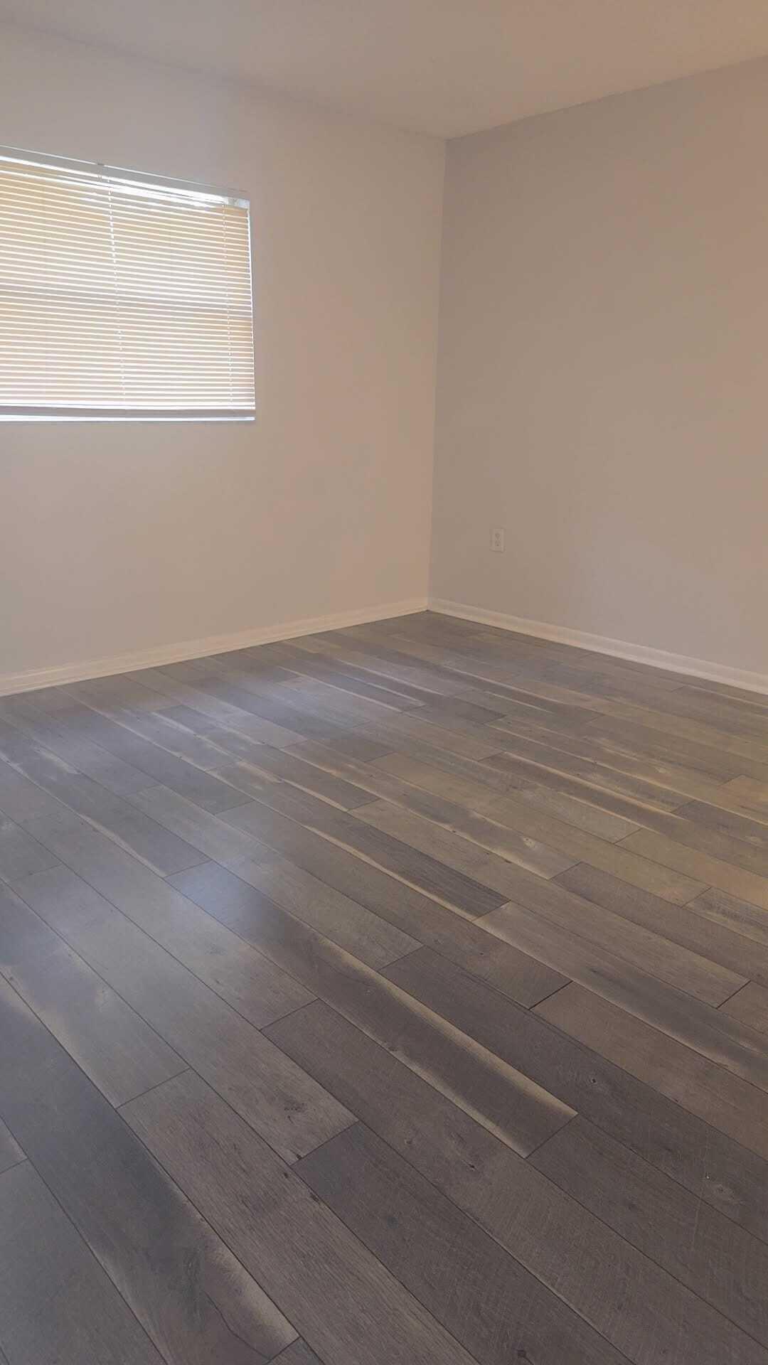 OAKS CONDO - Residential Lease