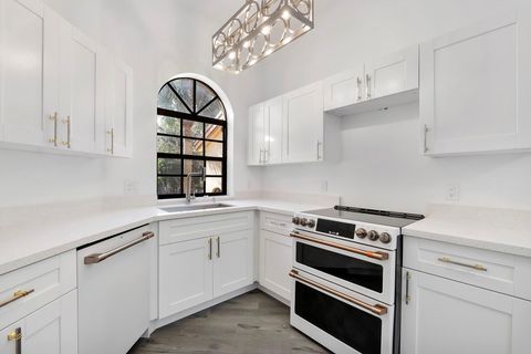 5131 Europa Dr I Boynton Beach FL 33437