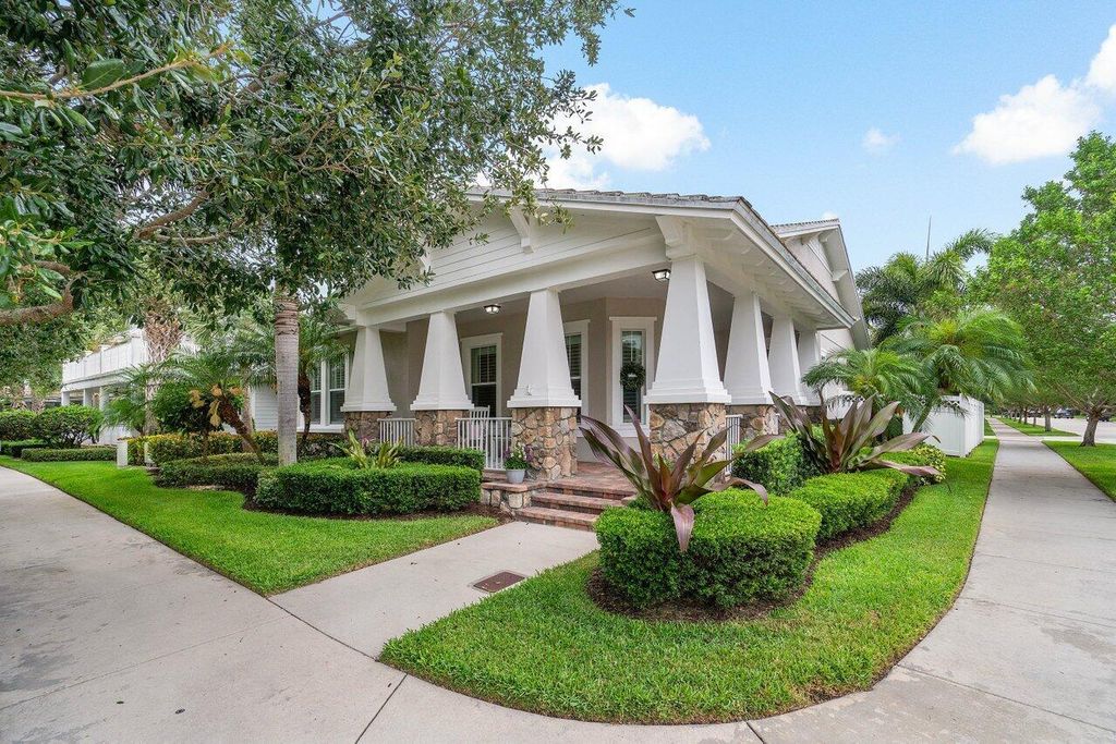 Photo of 1343 N Community Drive, Jupiter, FL 33458 (MLS # R10988724)