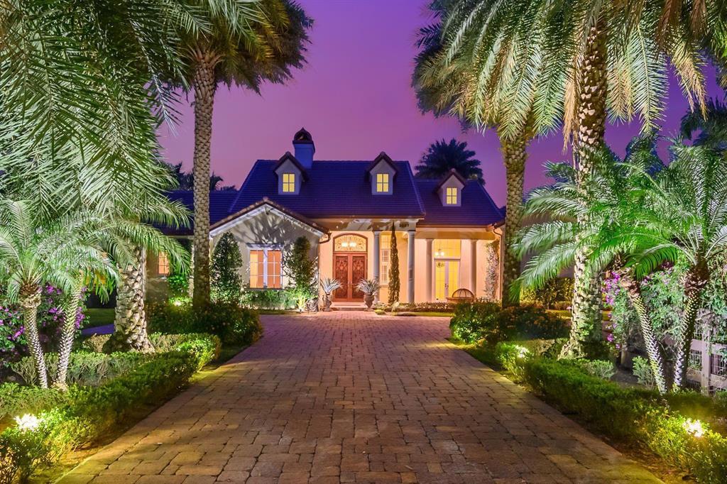 SADDLE TRAIL PARK OF WELLINGTON - Residential