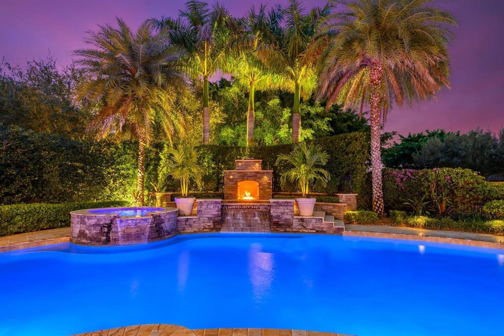 SADDLE TRAIL PARK OF WELLINGTON - Residential