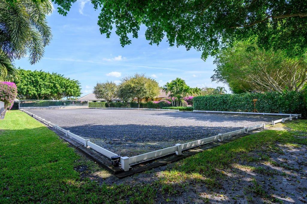 SADDLE TRAIL PARK OF WELLINGTON - Residential