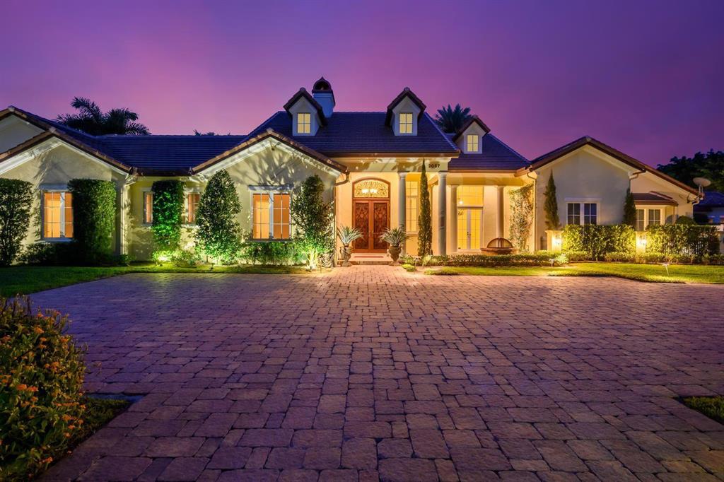 SADDLE TRAIL PARK OF WELLINGTON - Residential