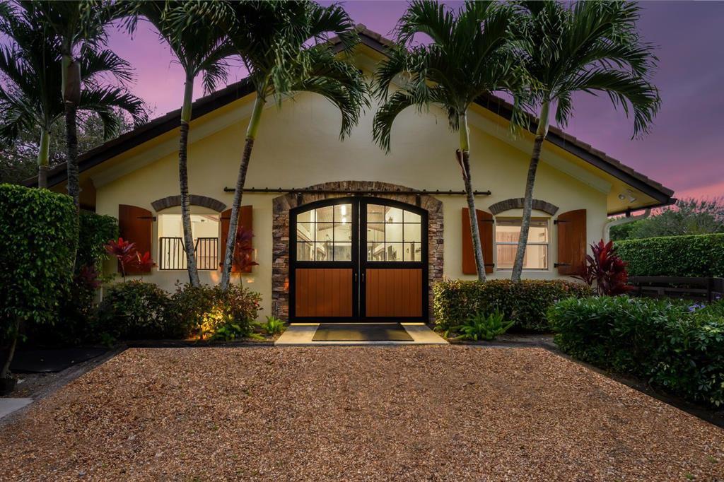 SADDLE TRAIL PARK OF WELLINGTON - Residential