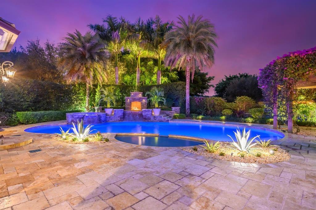 SADDLE TRAIL PARK OF WELLINGTON - Residential