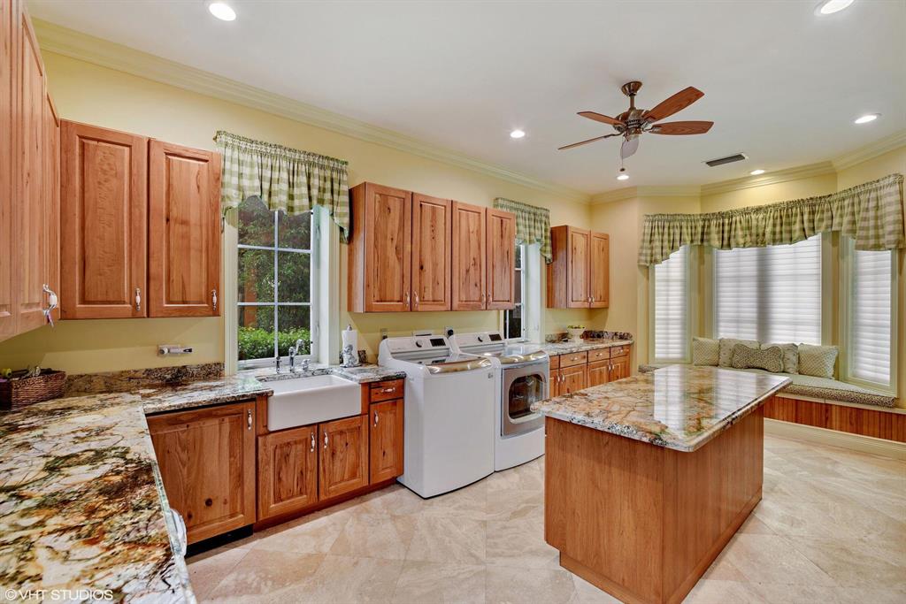 SADDLE TRAIL PARK OF WELLINGTON - Residential