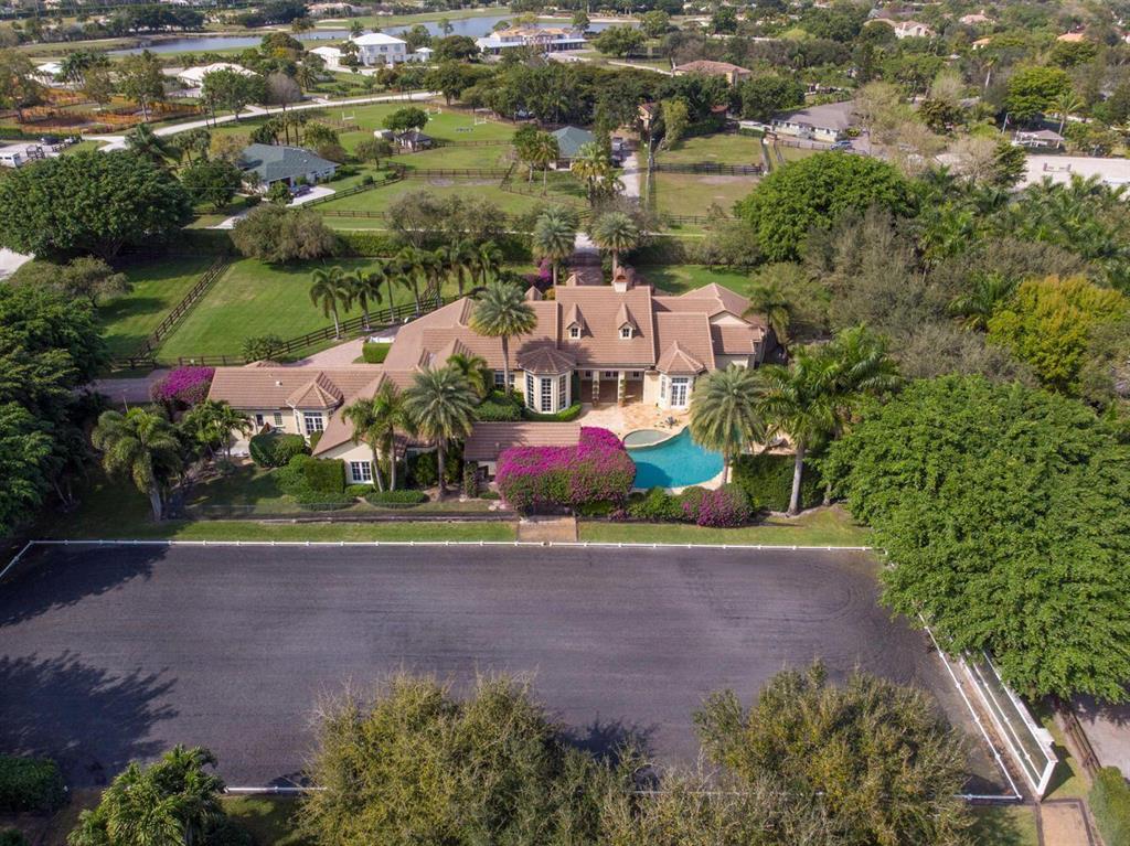 SADDLE TRAIL PARK OF WELLINGTON - Residential